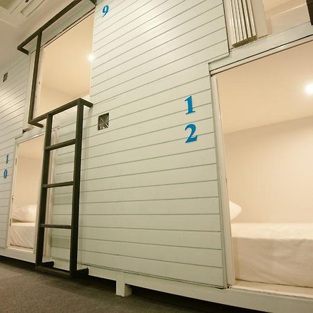 Hotel Capsule Suratthani スラート・ターニー エクステリア 写真