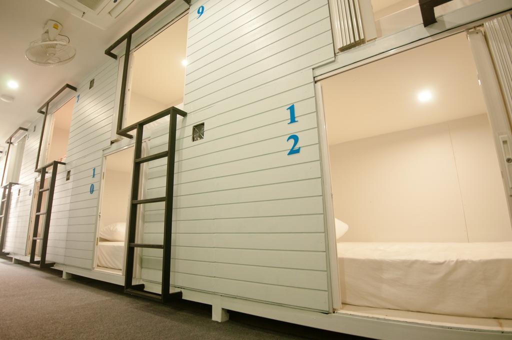 Hotel Capsule Suratthani スラート・ターニー エクステリア 写真